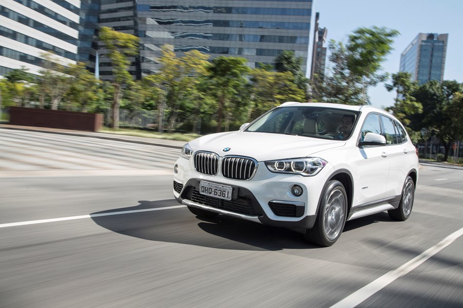 BMW faz recall de X1 por falha no painel