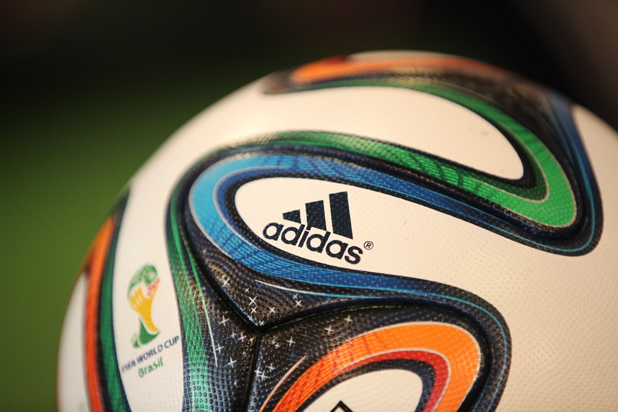 Mundial: Fifa apresenta bola oficial do torneio, com Flu e City