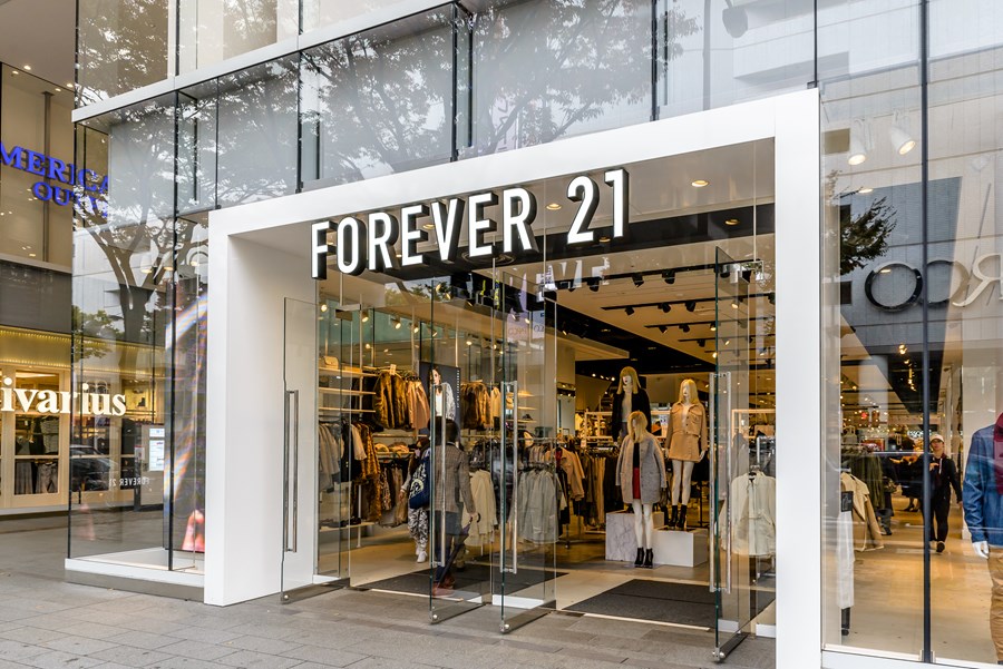 Forever 21: Por que uma das maiores redes varejista de roupas decretou  falência? - Paulista Jr.