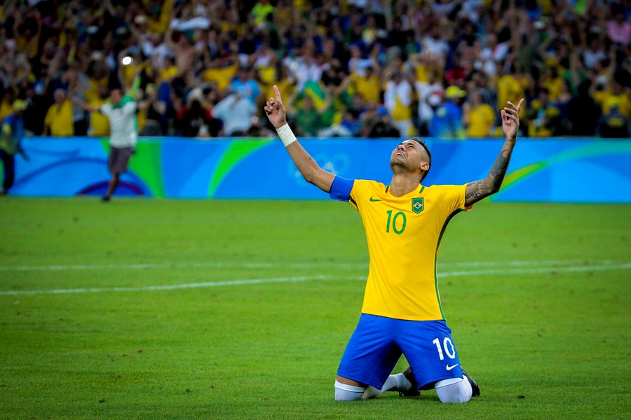 O momento é de mudança no futebol brasileiro - Opinião - InfoMoney