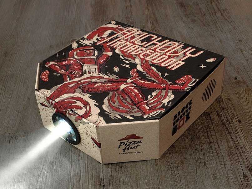 Pizza Hut lança caixa com jogo interativo que une espaço físico e