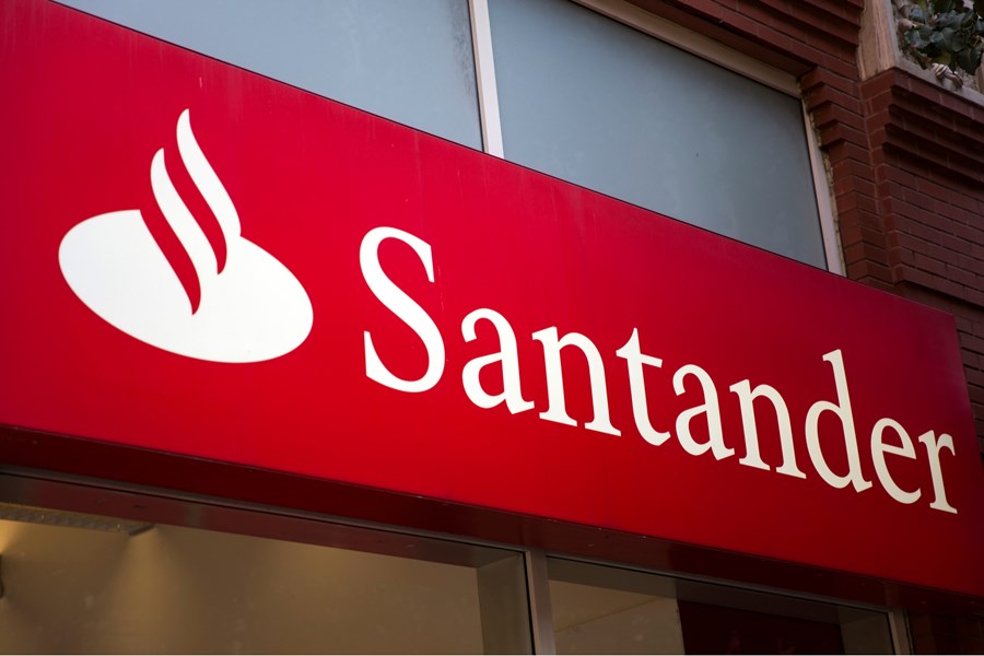 Banco Santander (Brasil): Recovery Mode, But Overvaluation
