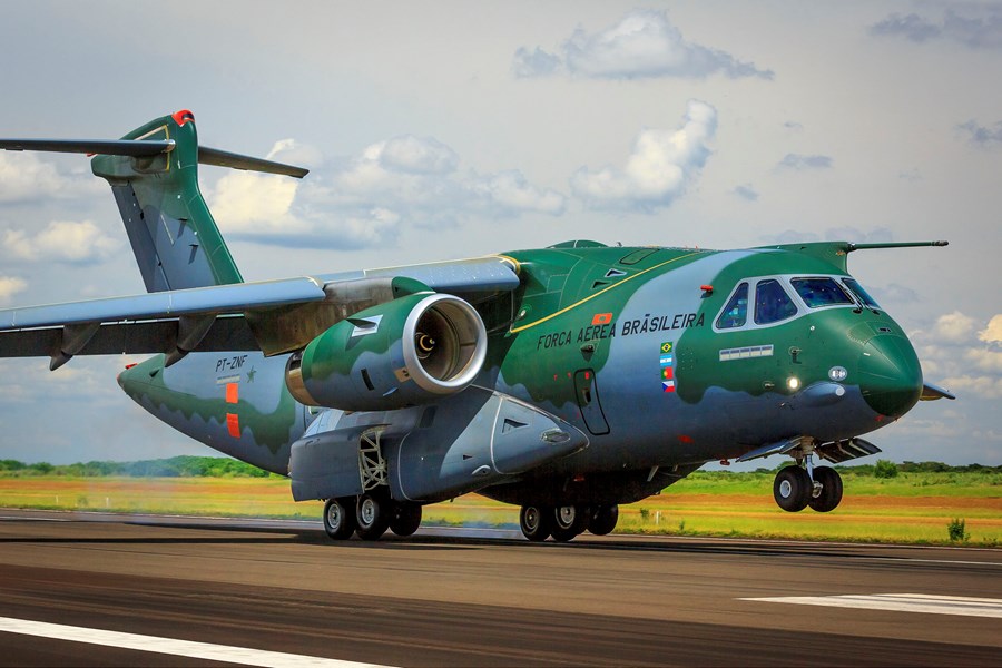 O cacetão agora tem nome: Millennium. Embraer-kc-390