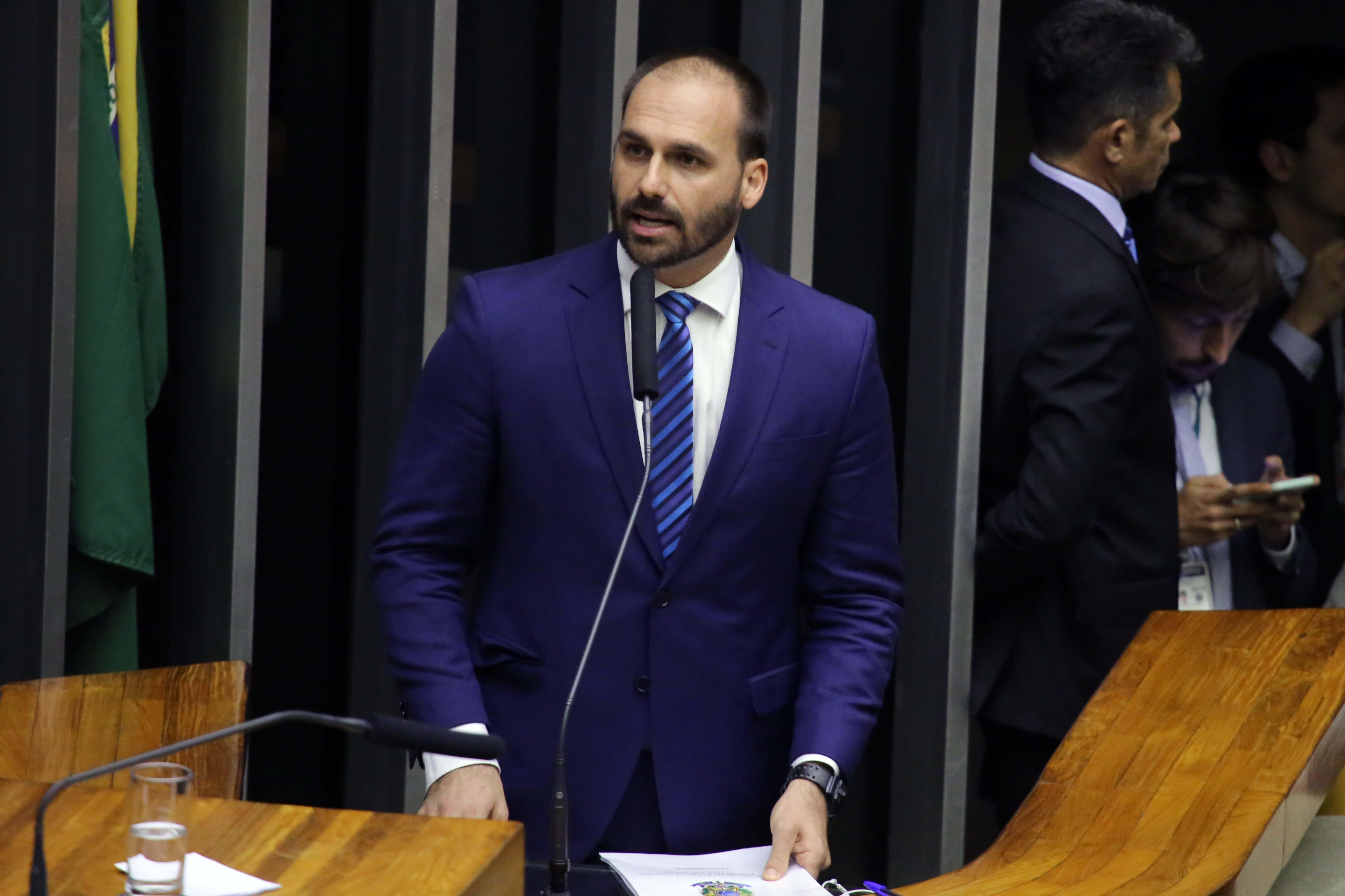 Eduardo Bolsonaro: Moraes quer esmagar oposição e tem chance de perder visto nos EUA