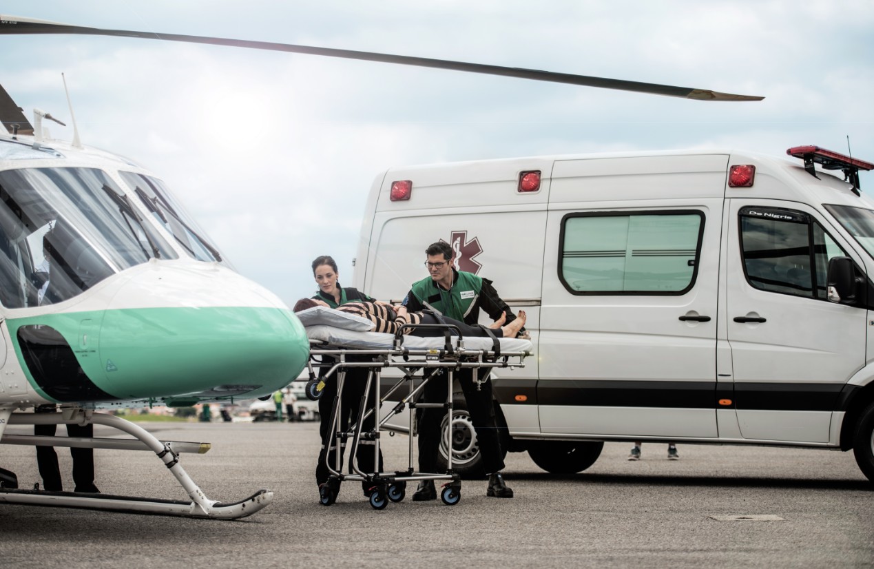 ambulância-helicóptero-doente aviação executiva