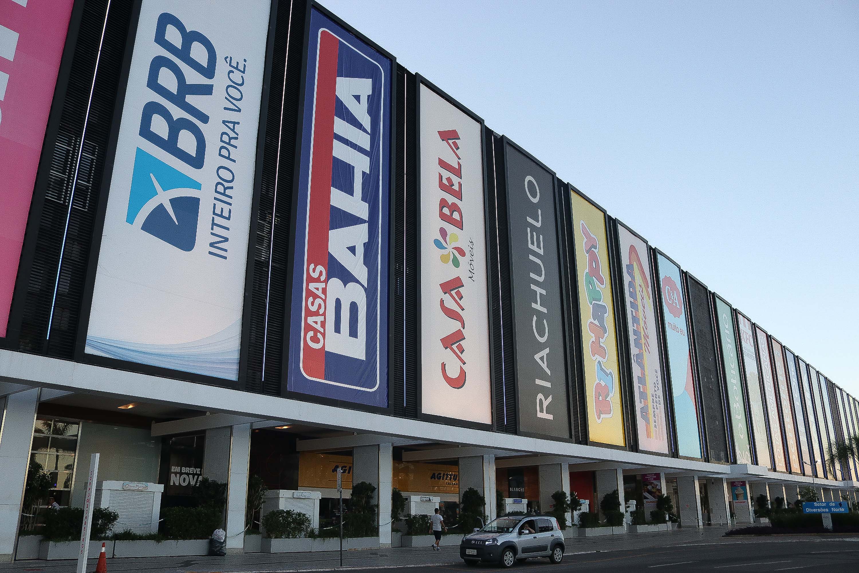 Shopping Conjunto Nacional fechado na cidade de Brasília (DF), neste domingo (29), após casos de coronavírus