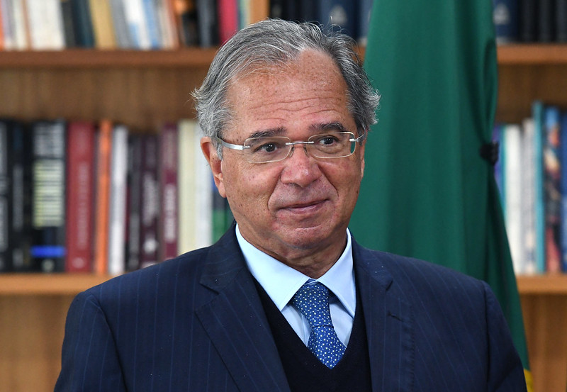 Paulo Guedes é “ignorado” em galeria de ex-ministros da Fazenda; governo não comenta