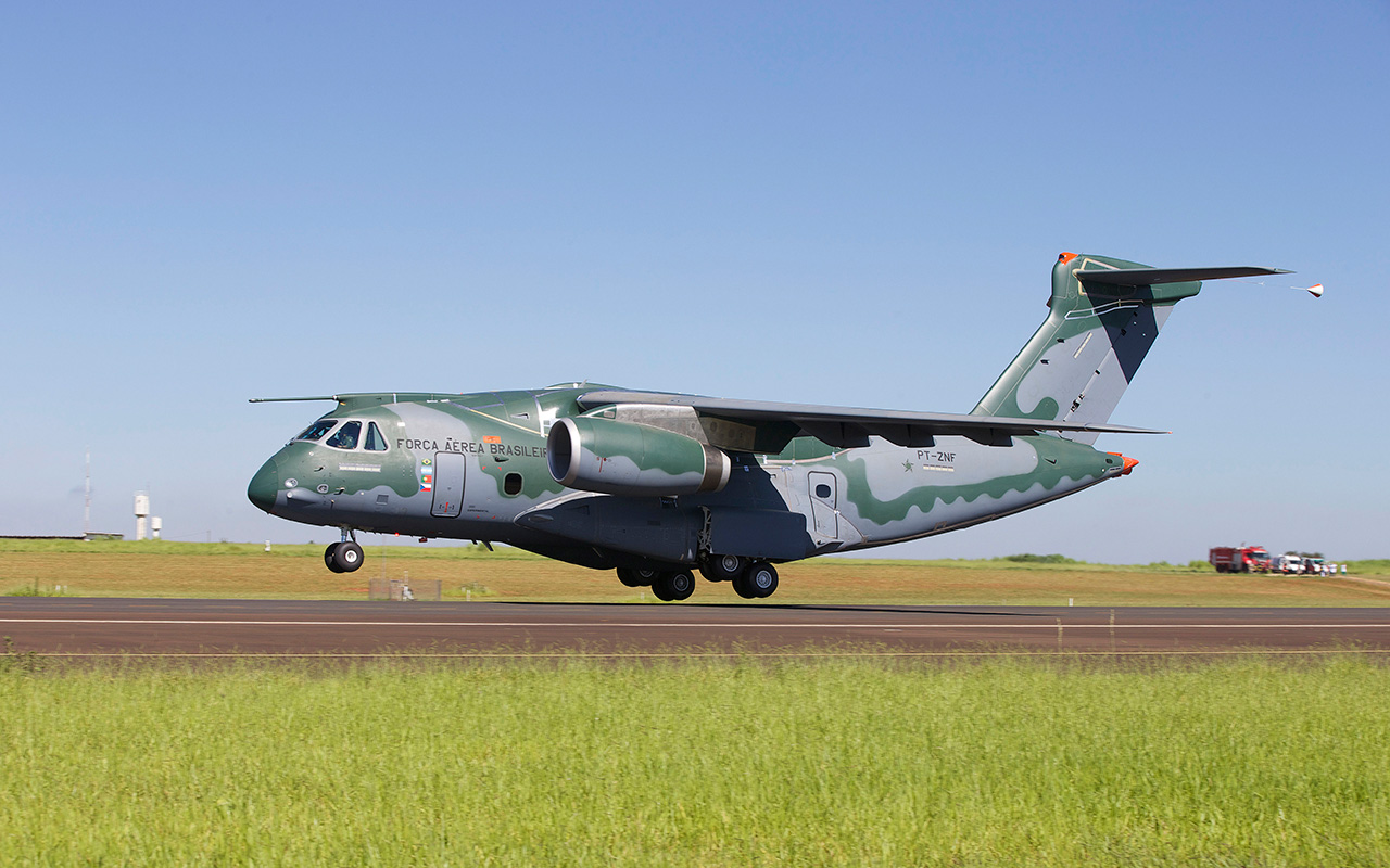 Embraer inicia produção de transporte KC-390 Millenium para Hungria