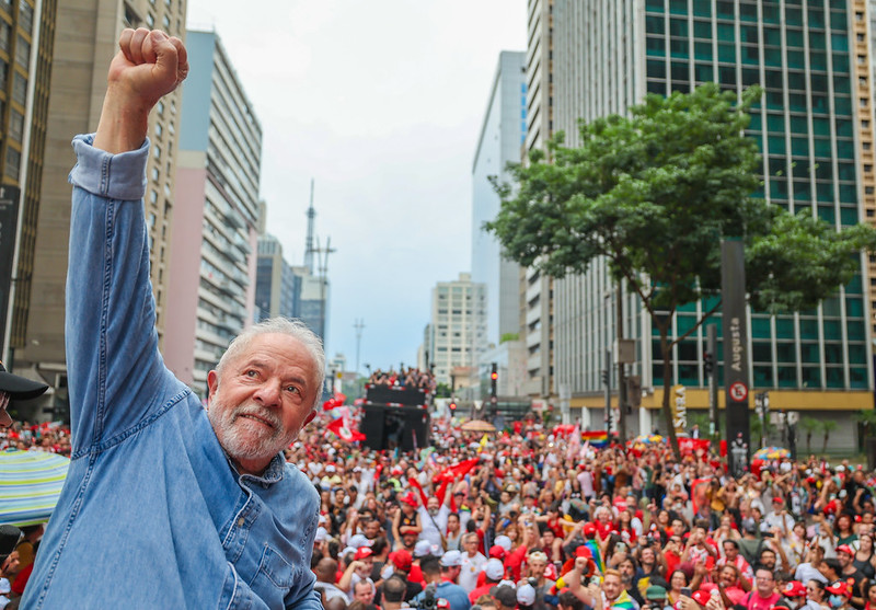 Lula e Bolsonaro empataram em dois municípios do país