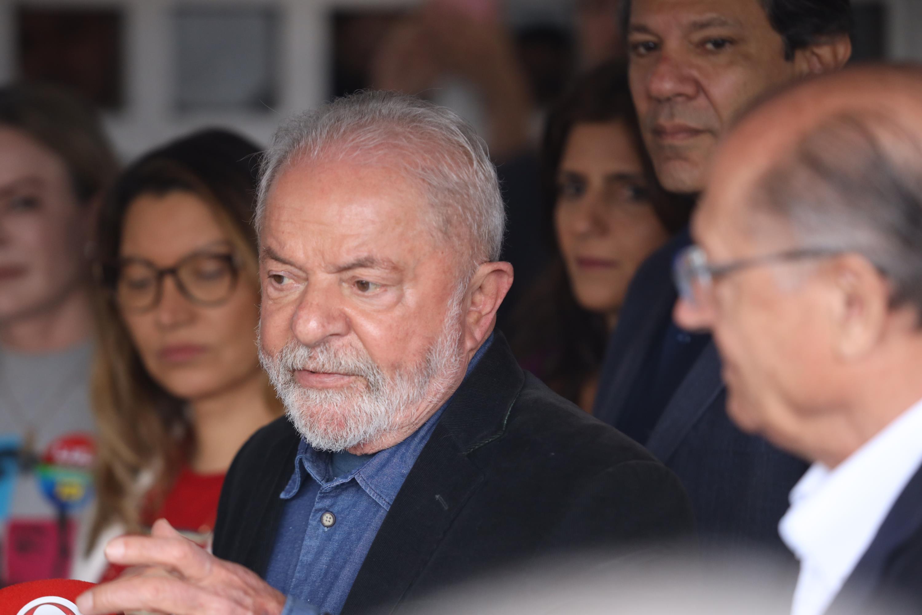 Lula é favorito, mas mercado quer vê-lo ao centro", diz diretor do Goldman  Sachs - InfoMoney