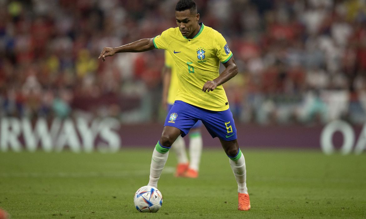 Além de Neymar e Danilo, Brasil tem 3ª baixa por lesão: veja quem é jogador  que não enfrentará Camarões