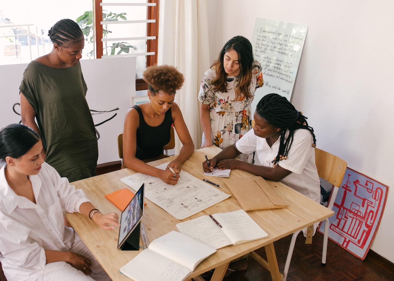 Vendas de startups criadas por mulheres reforçam desafios do  empreendedorismo feminino, Empreenda