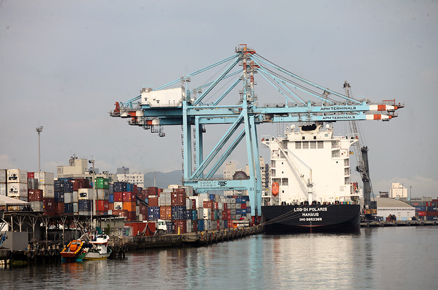 Atividade de Porto de S o Sebasti o n o foi afetada por chuva diz