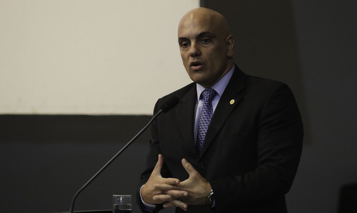 Investigados por “Abin paralela” discutiram impeachment e “tiro na cabeça” de Moraes