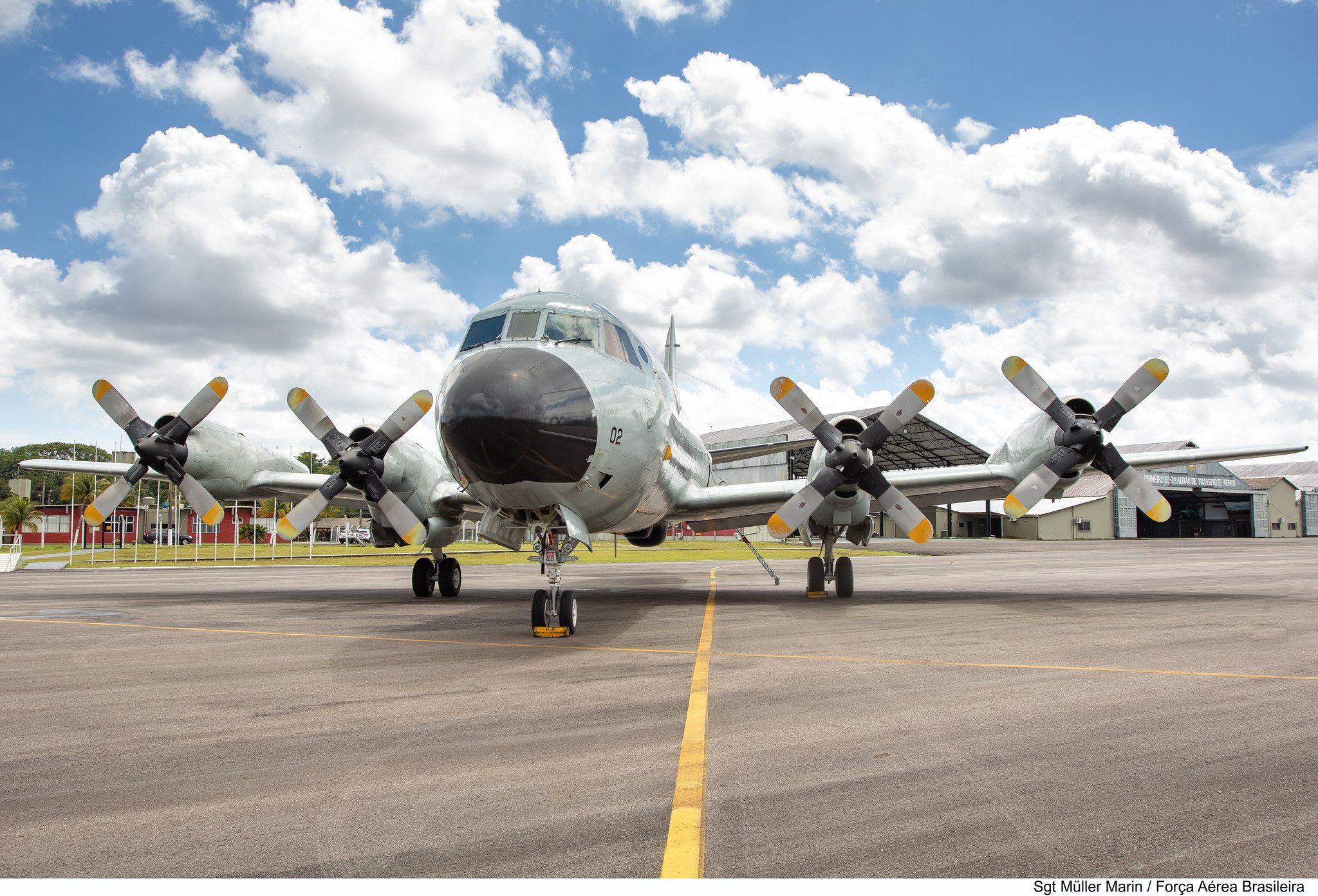 Aeronave da Força Aérea Brasileira (FAB) chega à Itália