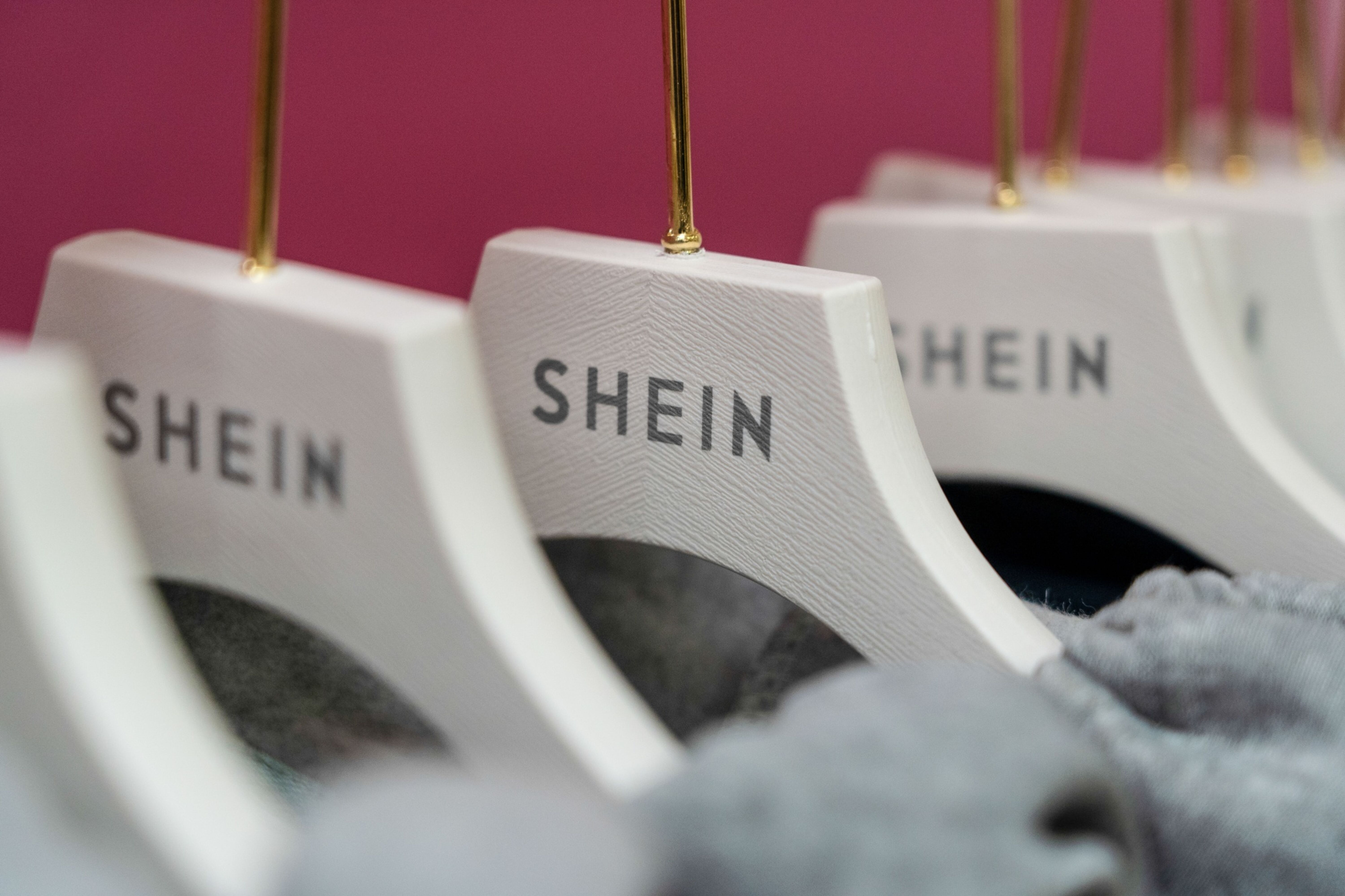 Shein apresenta novas coleções produzidas no Brasil - 19/10/2023
