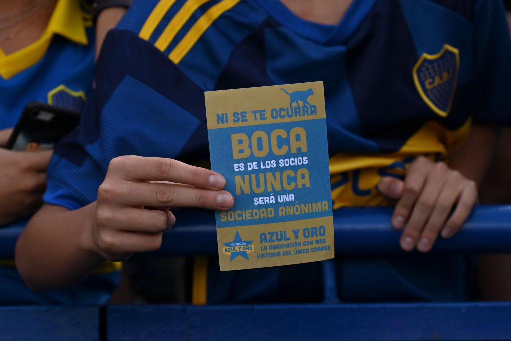 Milei foi novamente às urnas hoje, mas para eleger o novo presidente do Boca Juniors