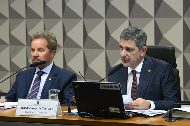 Deputado Luiz Fernando Faria (PSD-MG) e o 
presidente da Comissão Mista, senador Rogério Carvalho (PT-SE). Foto: Marcos Oliveira/Agência Senado