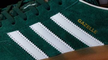 Um tênis Adidas Gazelle à venda em uma loja de Berlim, Alemanha, em 2 de maio de 2024 (REUTERS/Lisi Niesner)
