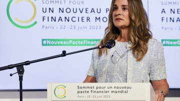 Melinda French Gates durante discurso na França (Ludovic Marin/Pool via REUTERS/Arquivo)