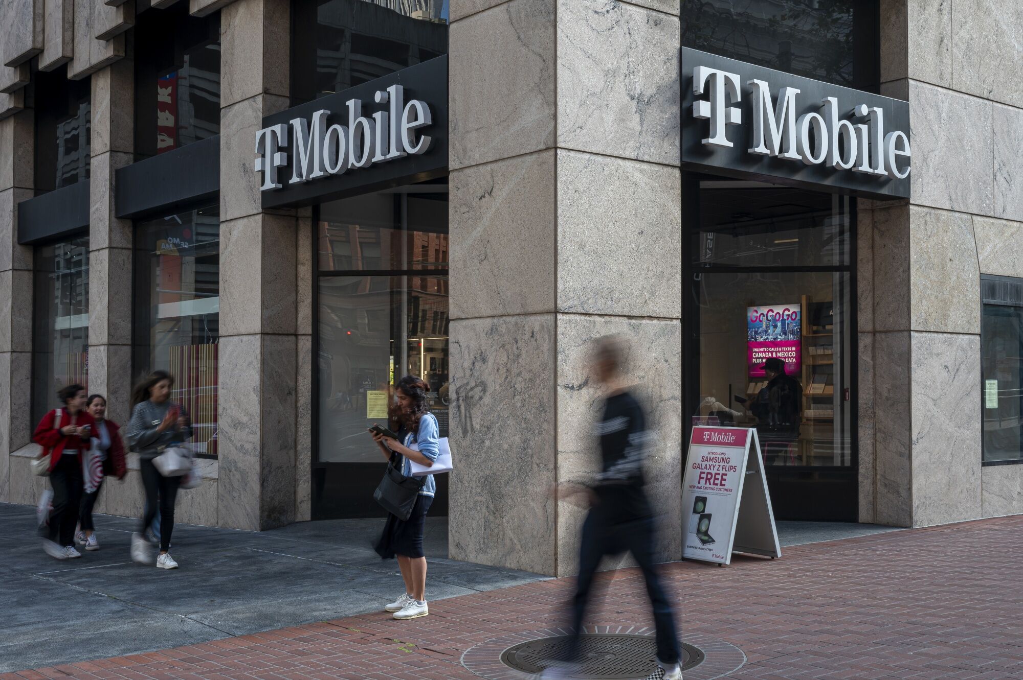 Loja da T-Mobile em São Francisco, Califórnia (David Paul Morris/Bloomberg)