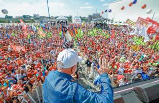 Lula participa do ato de centrais sindicais pelo Primeiro de Maio, Dia do Trabalho, em São Paulo (Foto: Ricardo Stuckert/PR)