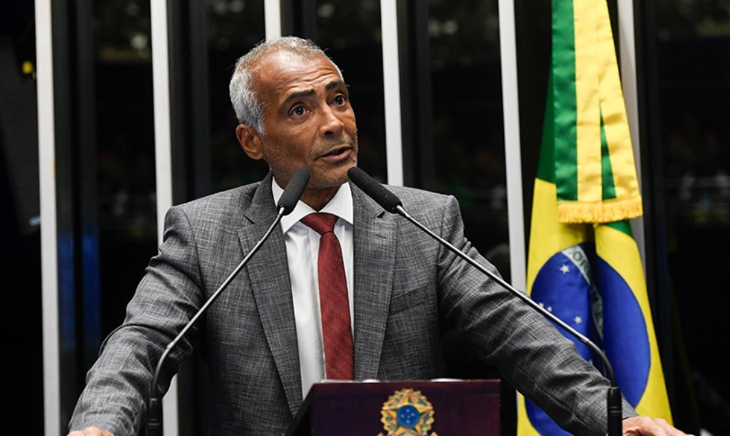 Romário (PL-RJ), em discurso na tribuna do Senado Federal (Foto: Jefferson Rudy/Agência Senado)