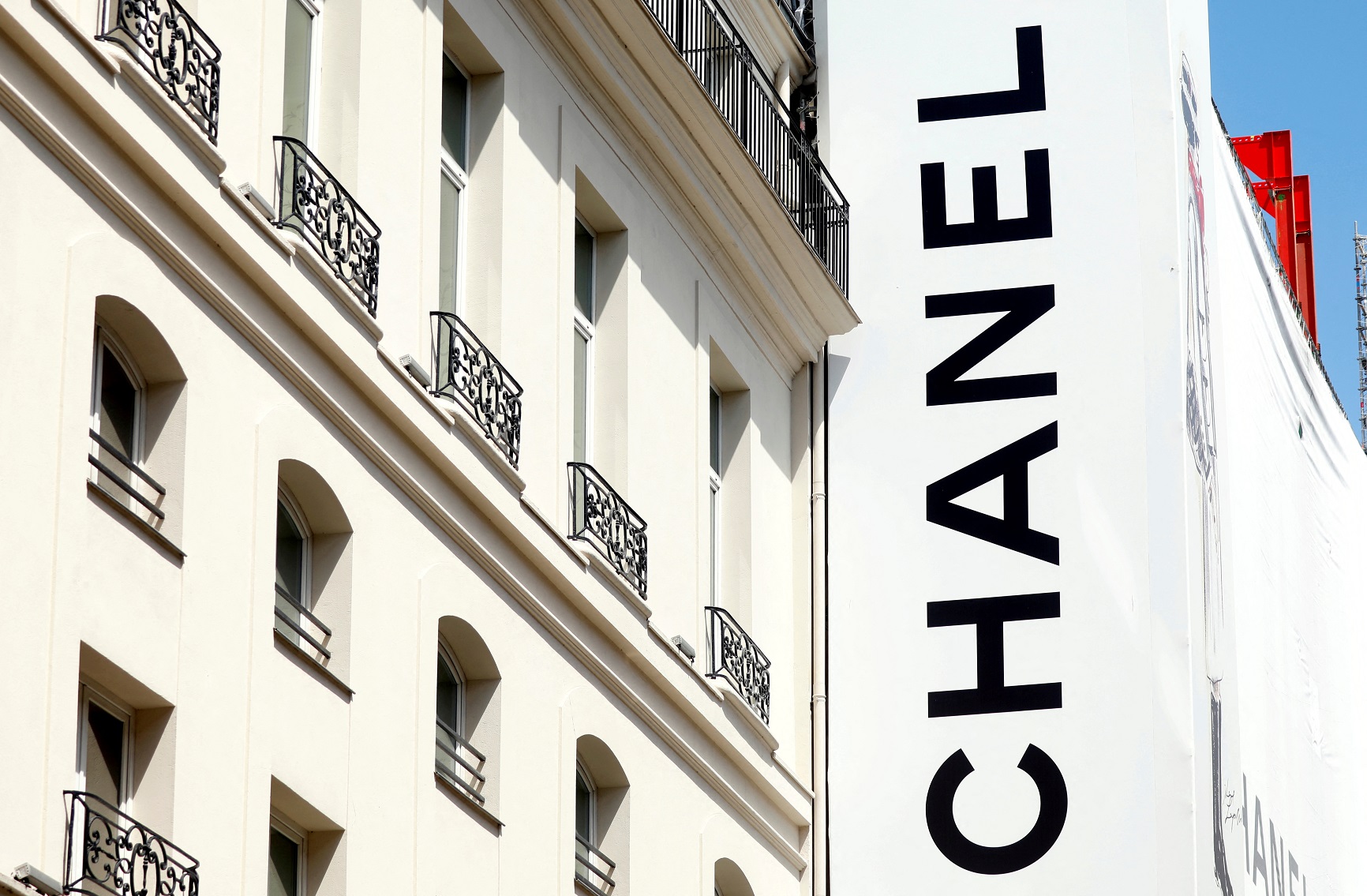 Loja da Chanel em Paris
 18/6/2020   REUTERS/Charles Platiau