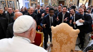 Papa Francisco em encontro com comediantes no Vaticano 14/6/202 Divulgação via REUTERS