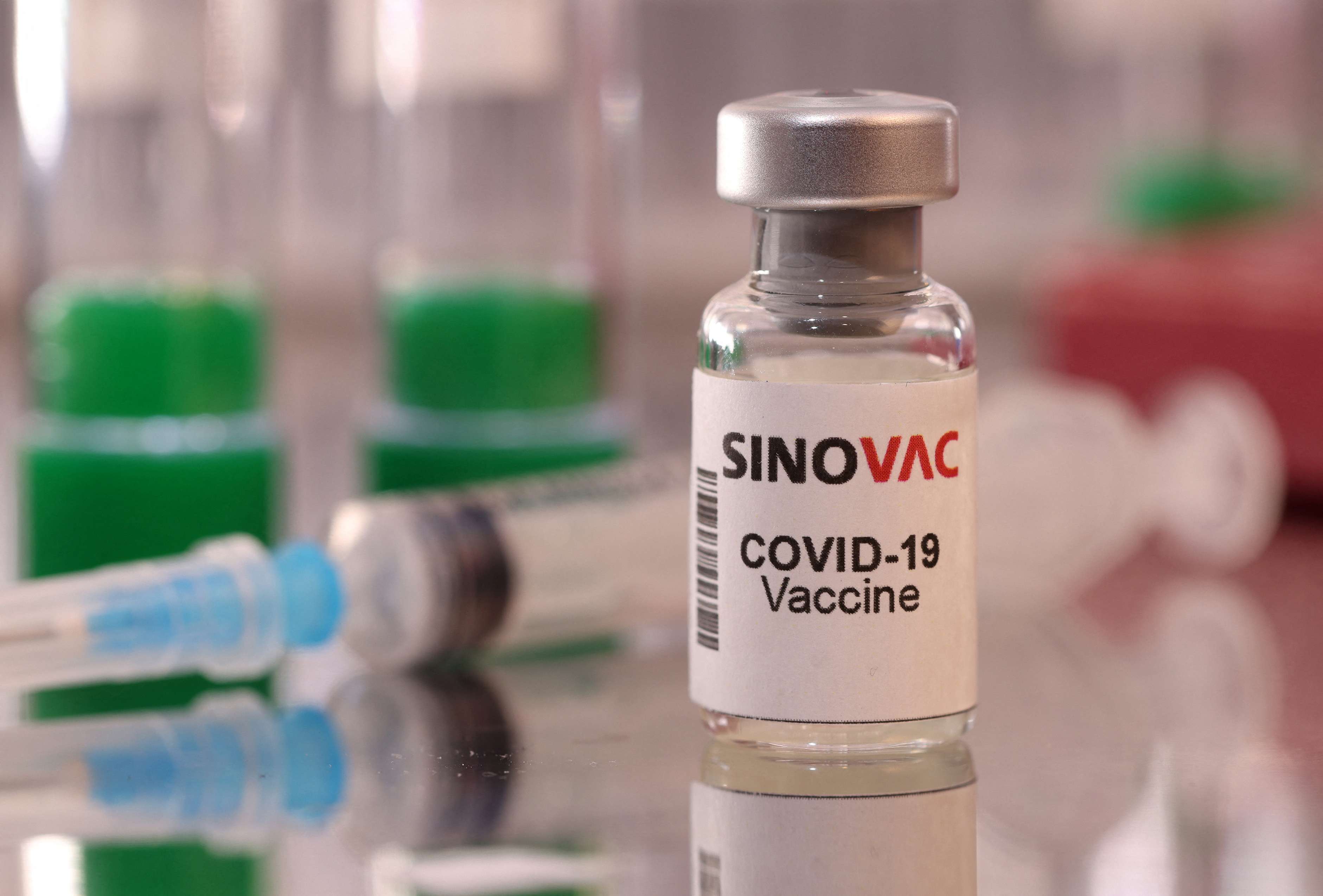 Ilustração mostra vacina contra Covid -19 16/1/2022 (Foto: Dado Ruvic/Reuters)