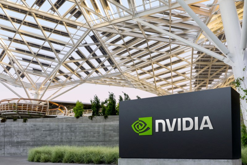 Nvidia faz pressão e Nasdaq e S&P 500 fecham em queda