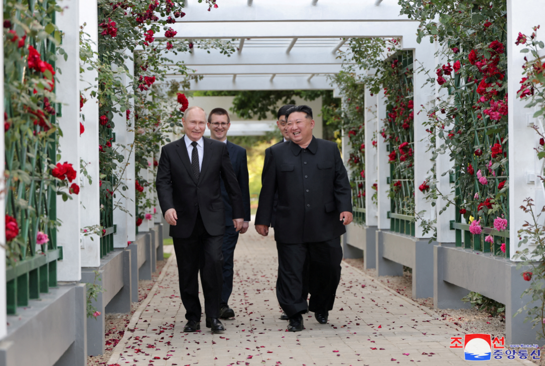 Vladimir Putin e Kim Jong Un em Pyongyang 20/6/2024 (Foto: KCNA via REUTERS)


