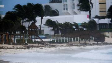 Furacão Beryl atinge Cancún (REUTERS/Paola Chiomante)