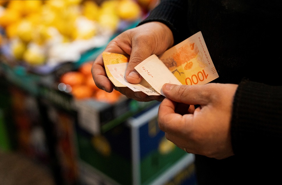 Mercado de Buenos Aires
 11/5/2024   REUTERS/Irina Dambrauskas