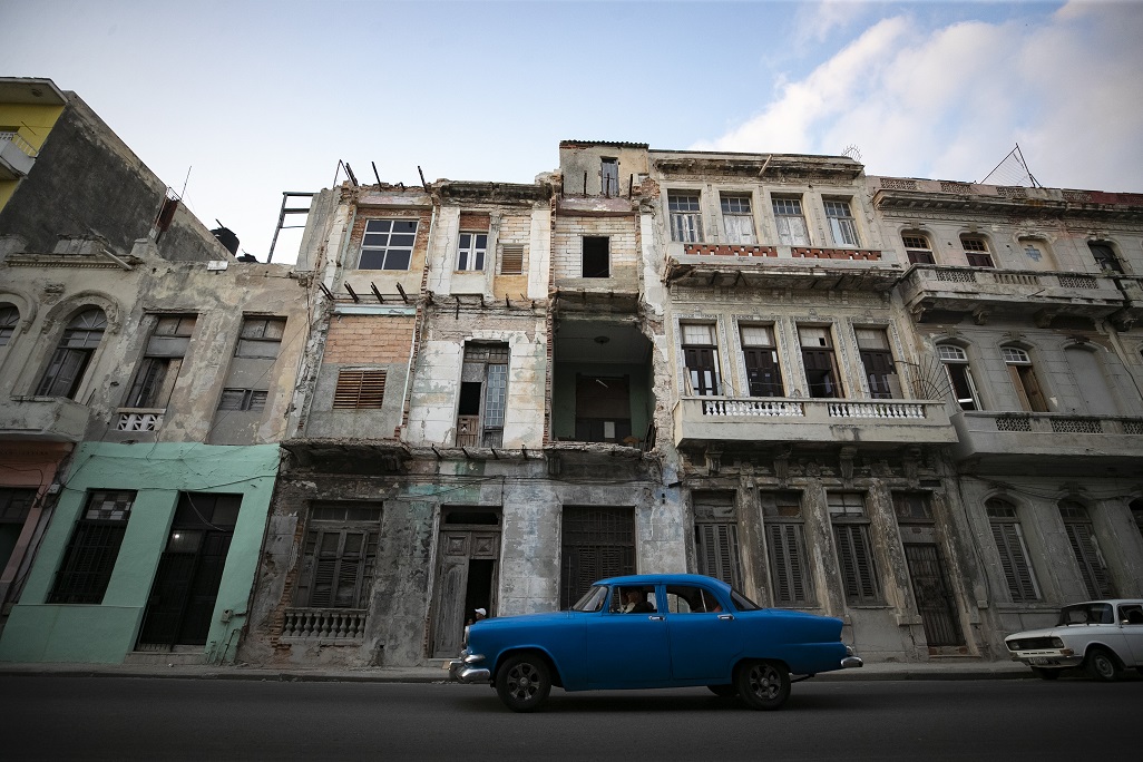 Prédios deteriorados em Havana (Yander Zamora/Bloomberg)