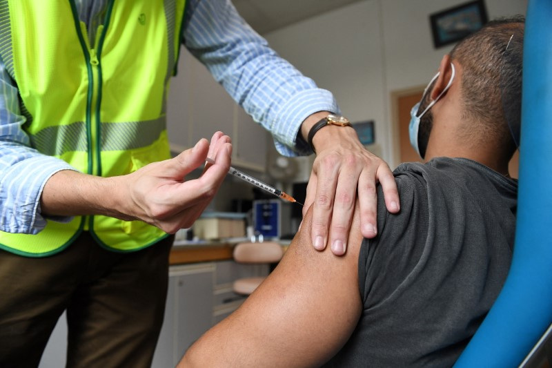 Empresas entram na corrida por tratamento e prevenção ao mpox – e ações têm disparada