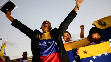 Venezuelanos protestam em Brasília contra resultado da eleição presidencial no país