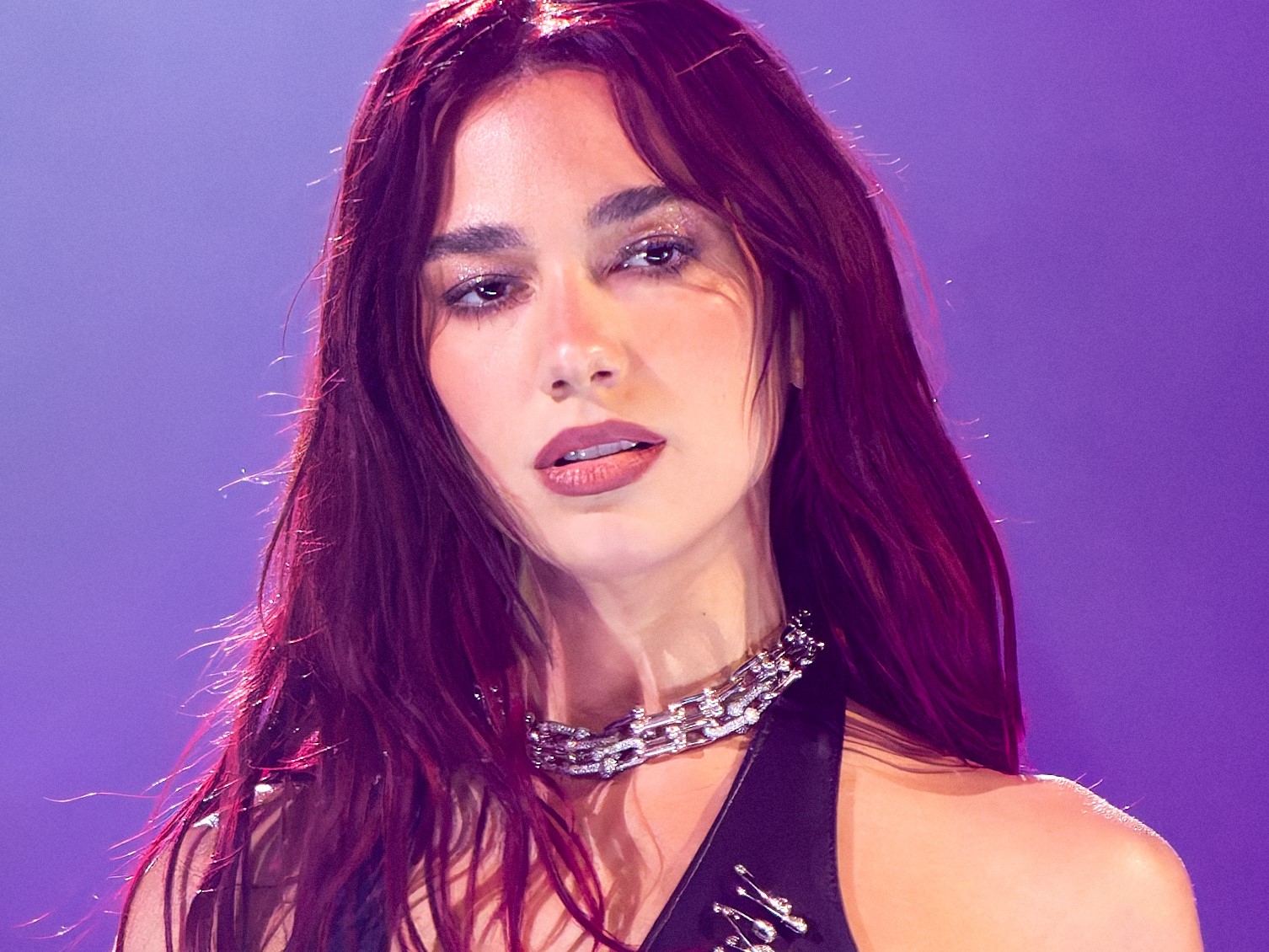 Cantora Dua Lipa. (Foto: Raph_PH/ Wikimedia Commons)