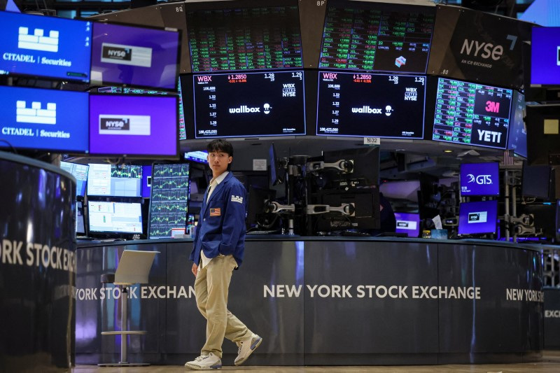 Wall Street avança, com ações de mineração em alta devido ao estímulo da China