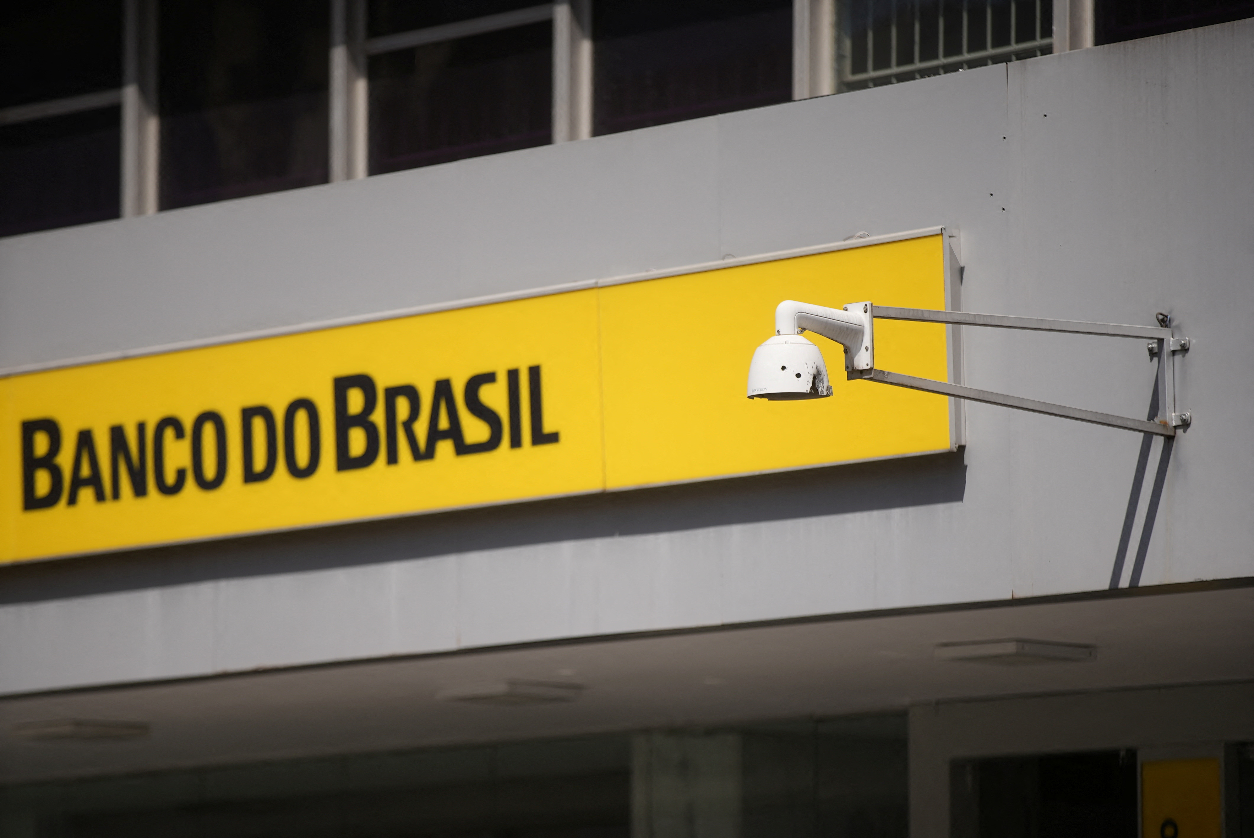 BB assina termo com BC para devolver R$ 20,6 mi a clientes por cobranças indevidas