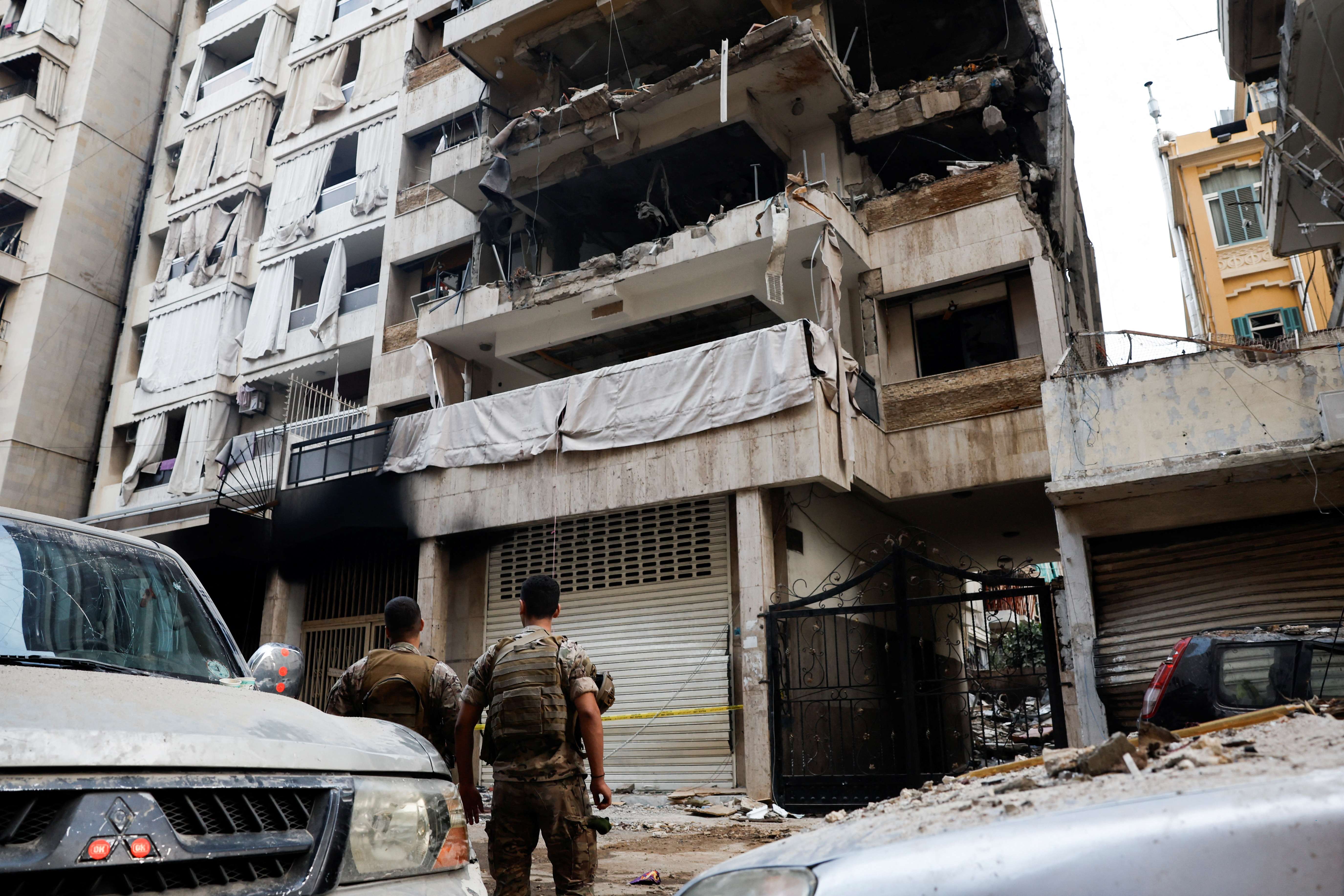 Destruição após ataque israelense em Beirute - 11/10/2024 (Foto: Louisa Gouliamaki/Reuters)