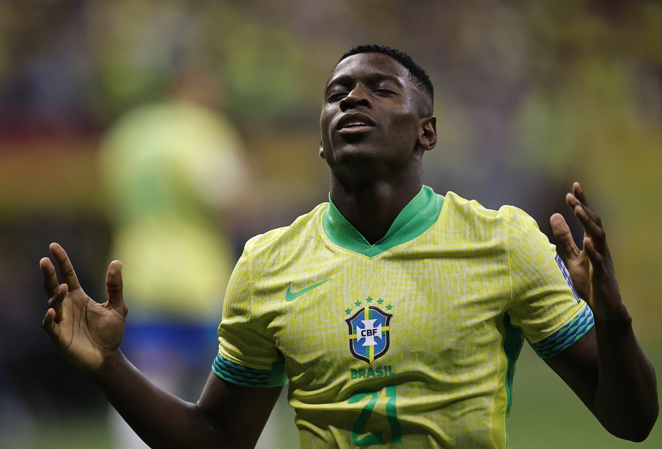 Futebol - Copa do Mundo - Eliminatórias Sul-Americanas - Brasil x Peru - Estádio Mané Garrincha, Brasília, Brasil - 15 de outubro de 2024. Luiz Henrique, do Brasil, comemora o quarto gol da equipe. REUTERS/Adriano Machado