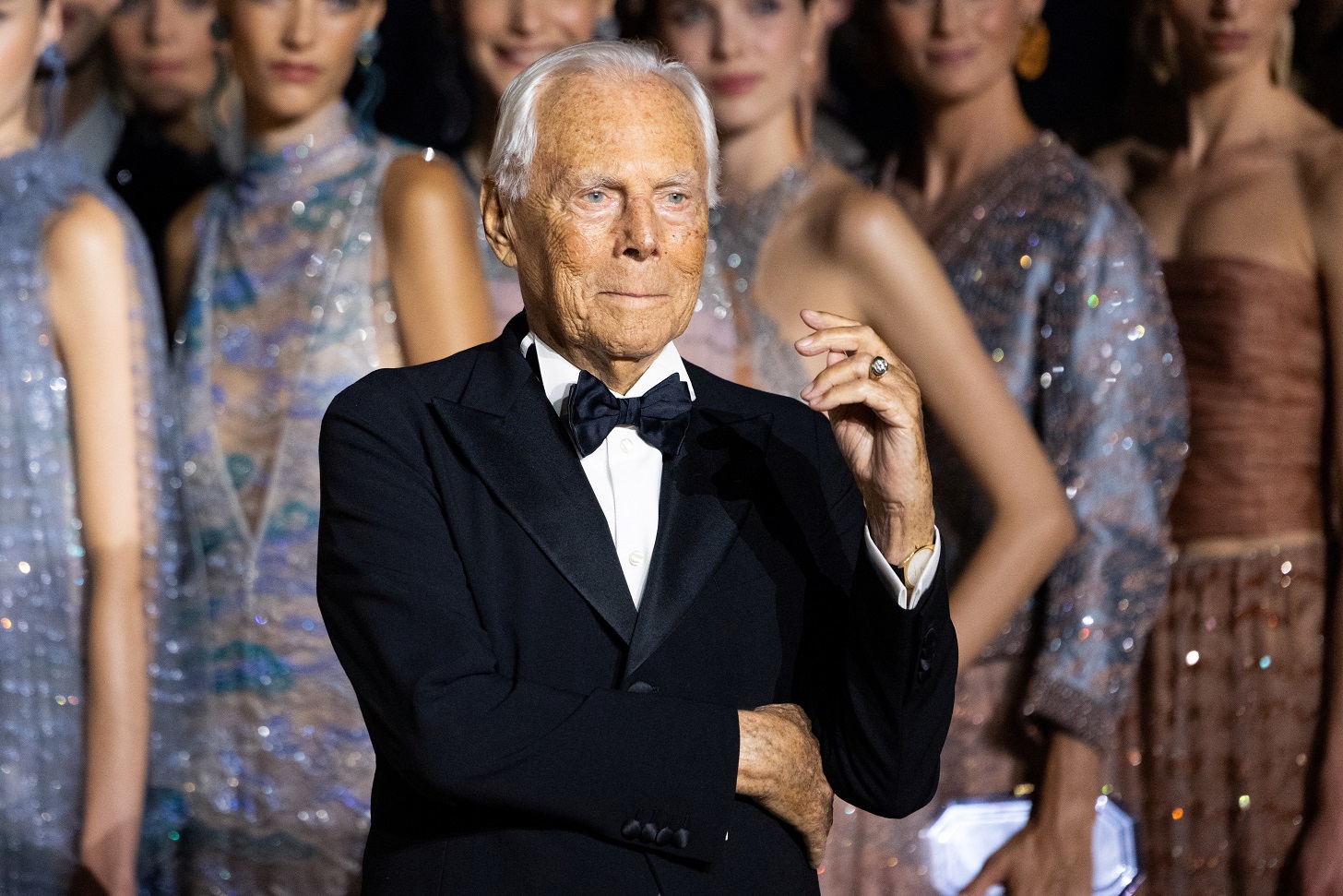 "Giorgio Armani: Dicas do Designer aos 90 Anos sobre Trabalho"