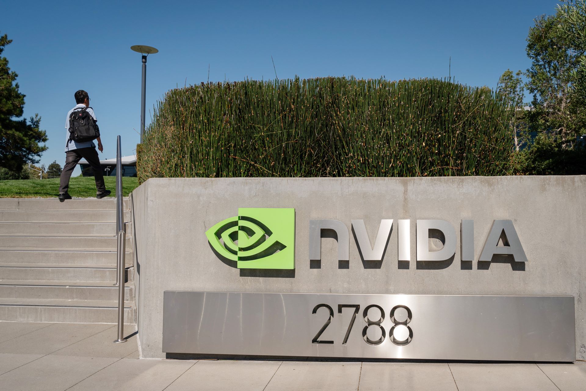 Nvidia: Como a Demanda em Alta Renova a Confiança do Mercado em 2024