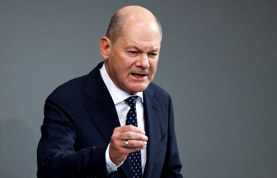 Chanceler da Alemanha, Olaf Scholz, durante sessão do Parlamento alemão em Berlim - 
16/10/2024 (foto: Liesa Johannssen/Reuters)