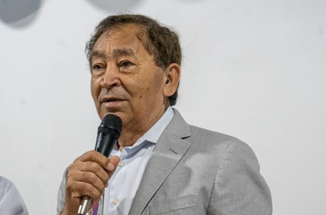 José Aprígio (Podemos), de 72 anos, é prefeito de Taboão da Serra (SP) e candidato à reeleição (Foto: Reprodução/Facebook)