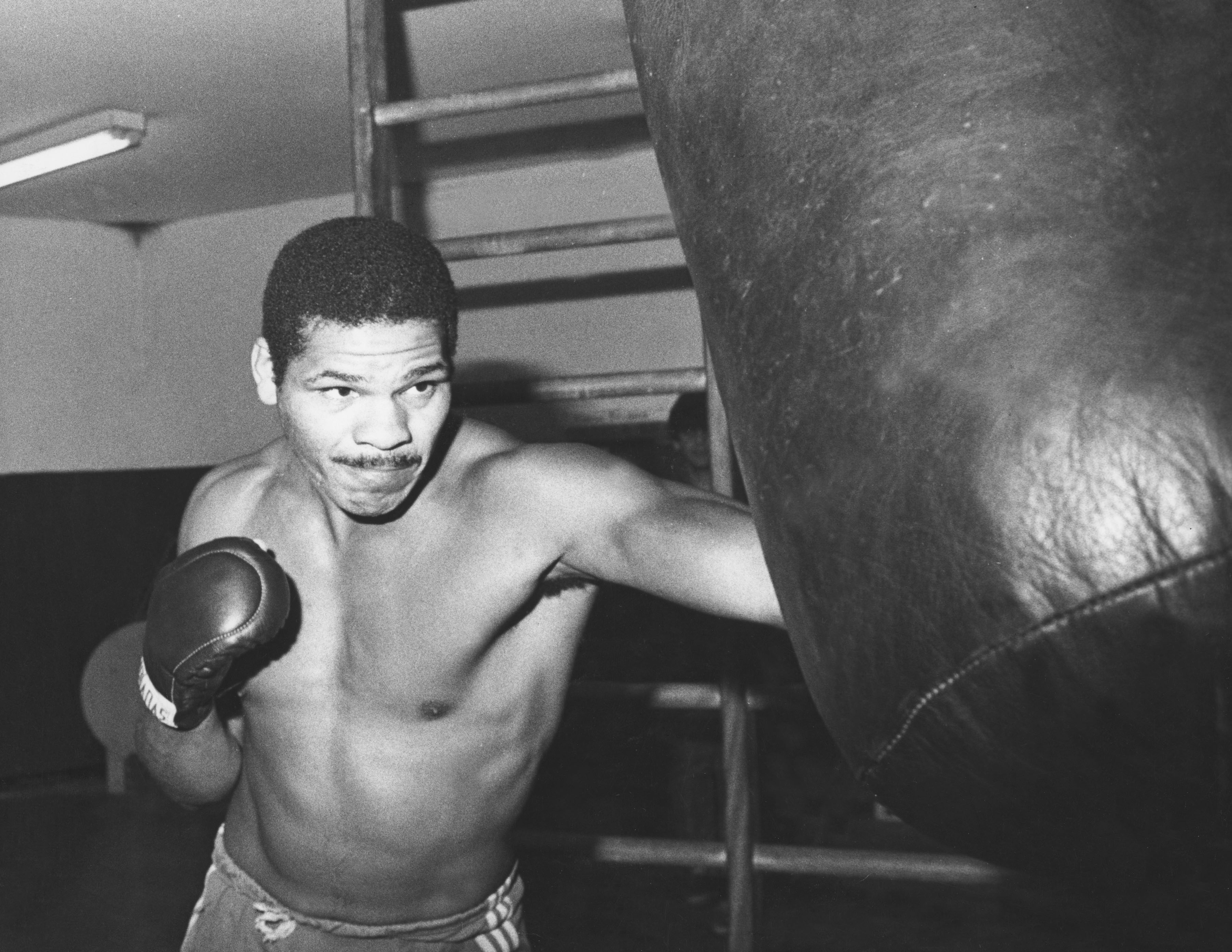 Maguila durante treino em São Paulo, em julho de 1983 (OSWALDO JURNO/ESTADÃO CONTEÚDO)