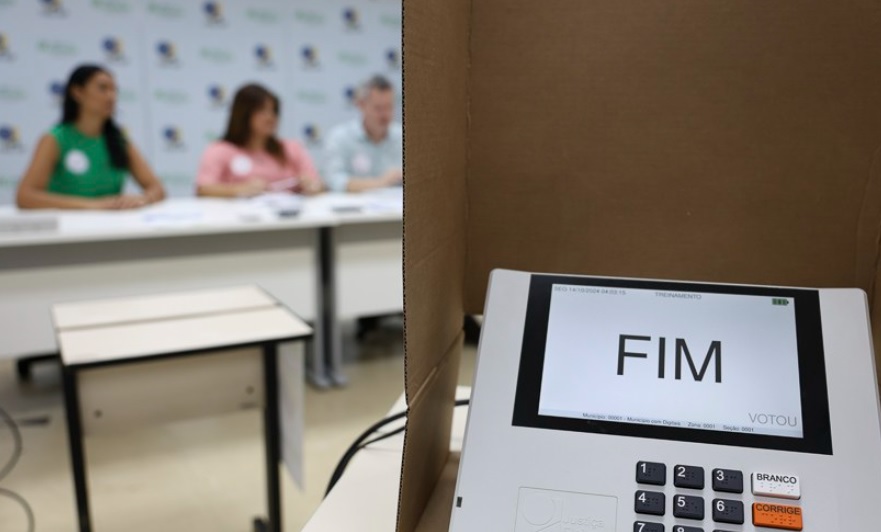 Milhões de eleitores brasileiros participam das eleições municipais (Foto: Rovena Rosa/Agência Brasil)