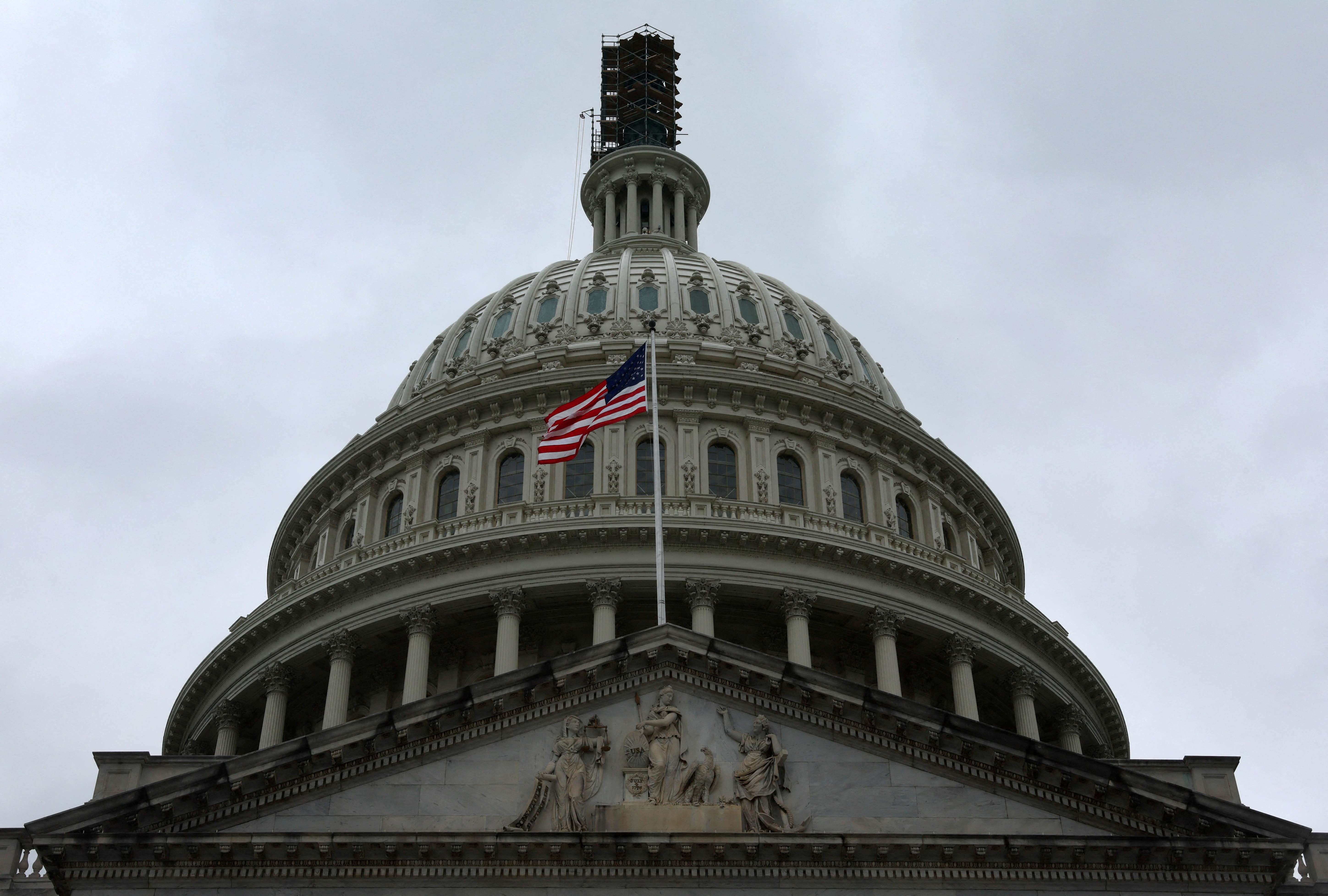 Detalhe da cúpula do edifício do Capitólio, em Washington, EUA (Foto: Leah Millis/Reuters)