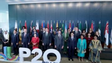 Presidentes dos parlamentos do G20, reunidos em Brasília (Foto: Bruno Spada/Câmara dos Deputados)